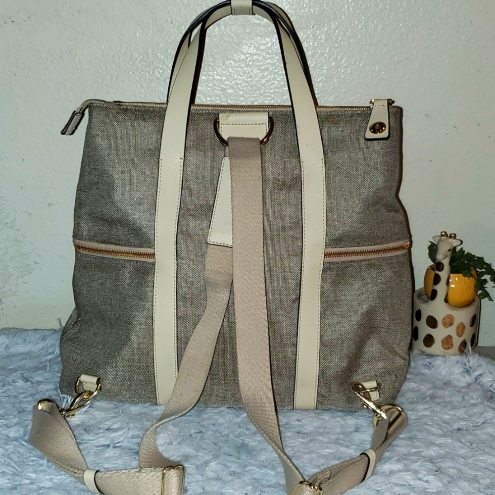 SOLD☆Henri bendel jetsetter large backpack convertible. - Picture 9 of 17
